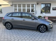 Mercedes-Benz B-Razred B 180d-AUT-NAVI-KAMERA-2XPDC-ALU17-LED LUČI