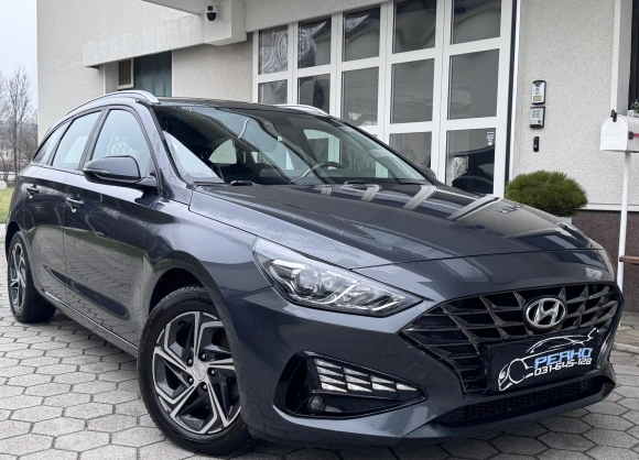 Hyundai i30 Wagon 1.6CRDI. ALU 16-NAVIGACIJA-KAMERA-PDC