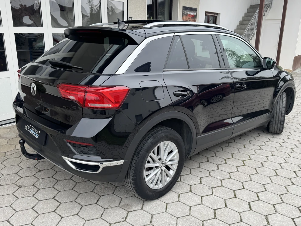 Volkswagen T-Roc 1.0 TSI T-Roc115-NAVI-FULL LED-ALU-PANORAMA-KLJUKA
