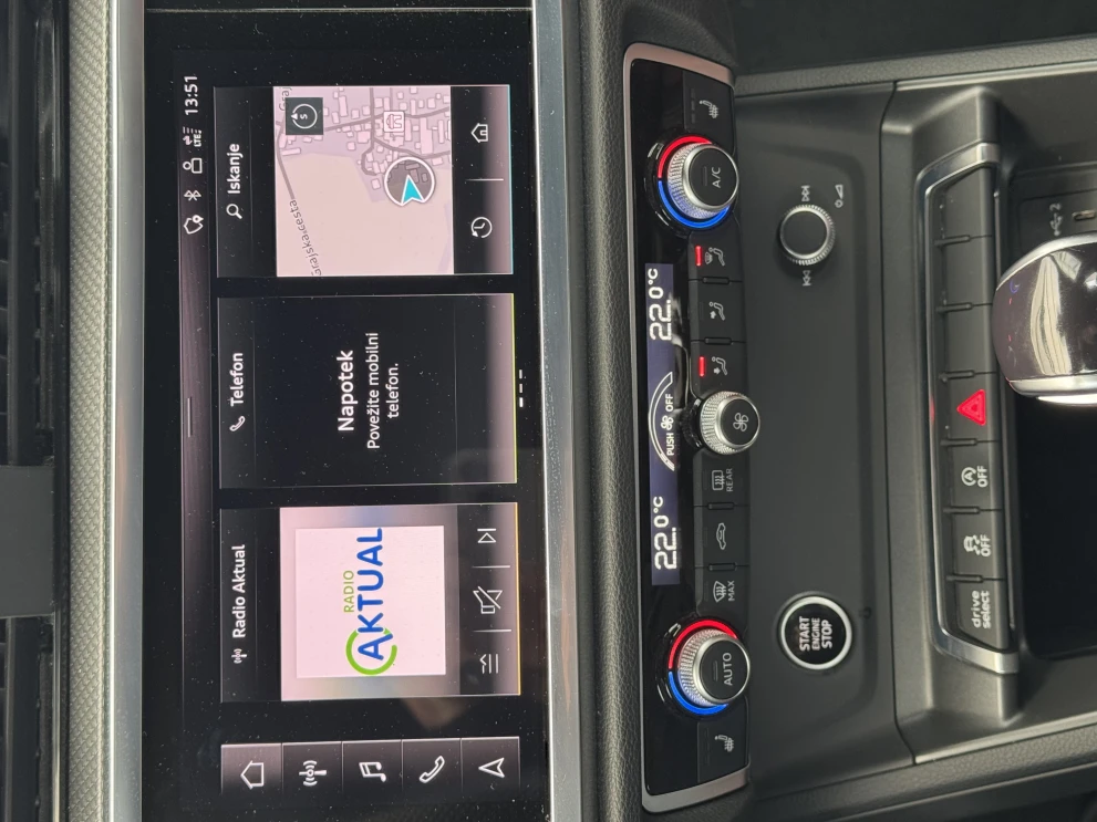 Audi Q3 Sportback 35 TFSI S tronic 150 S Line-NAVI-VIRTUAL-ALU-LED