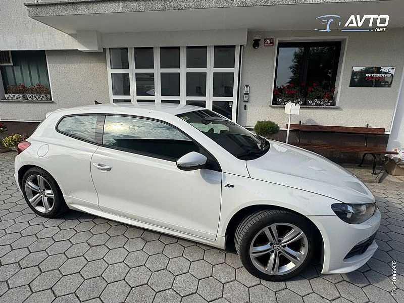 Volkswagen Scirocco 1.4 TSI 118kW R-LINE-DSG-PDC-NAVI